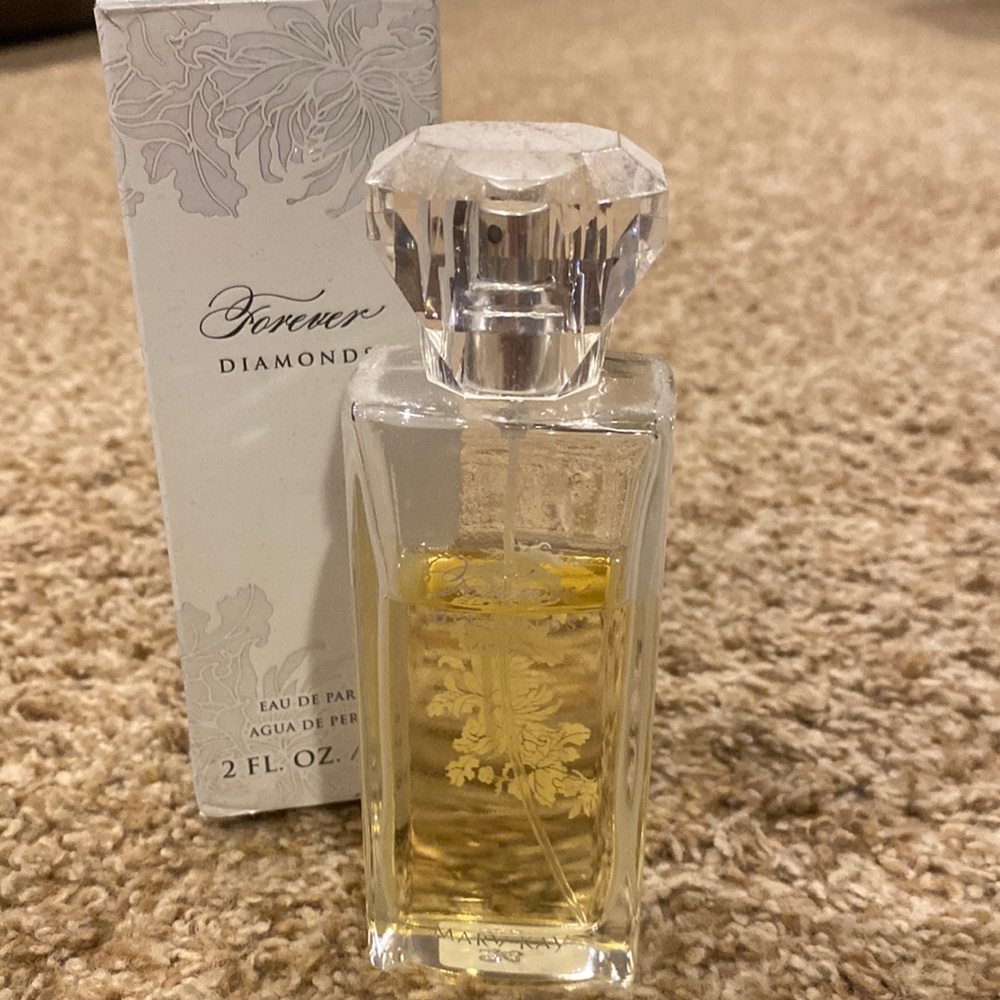 Mary Kay Forever Diamonds 2 oz Perfume